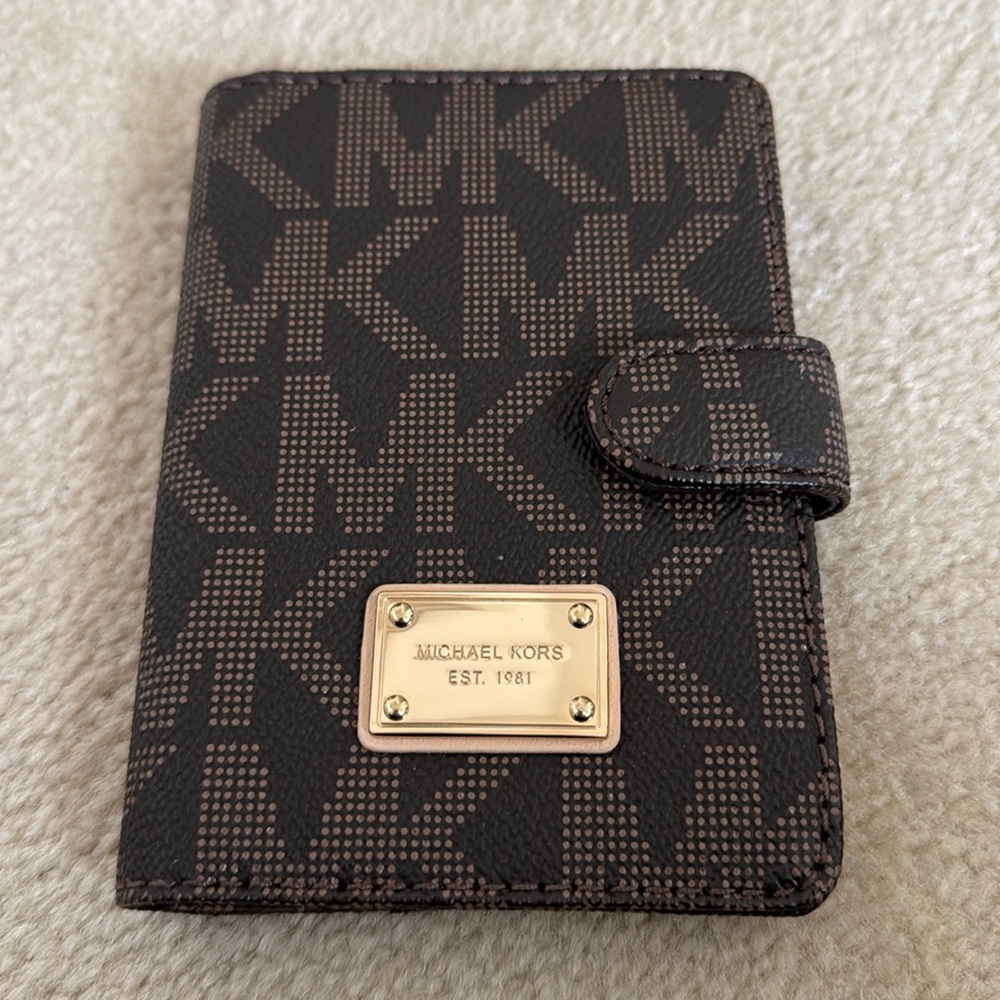 Michael Kors passport holder